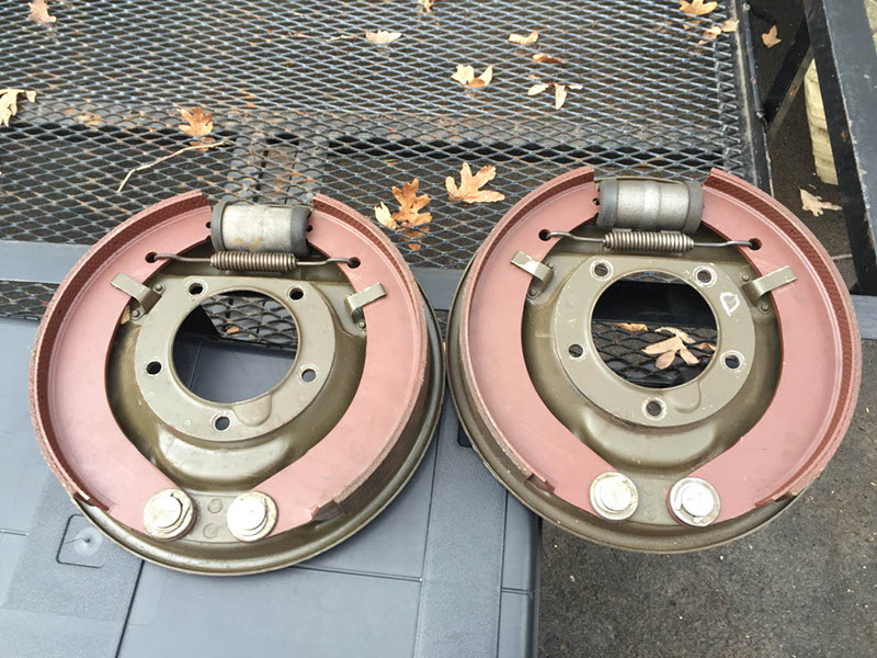 All the brakes have new pistons, shoes cleaned up